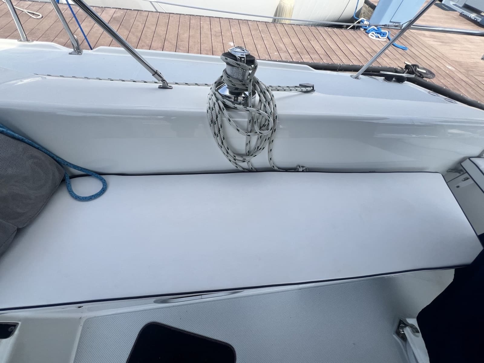 2004 Catalina 320 - Photo 23