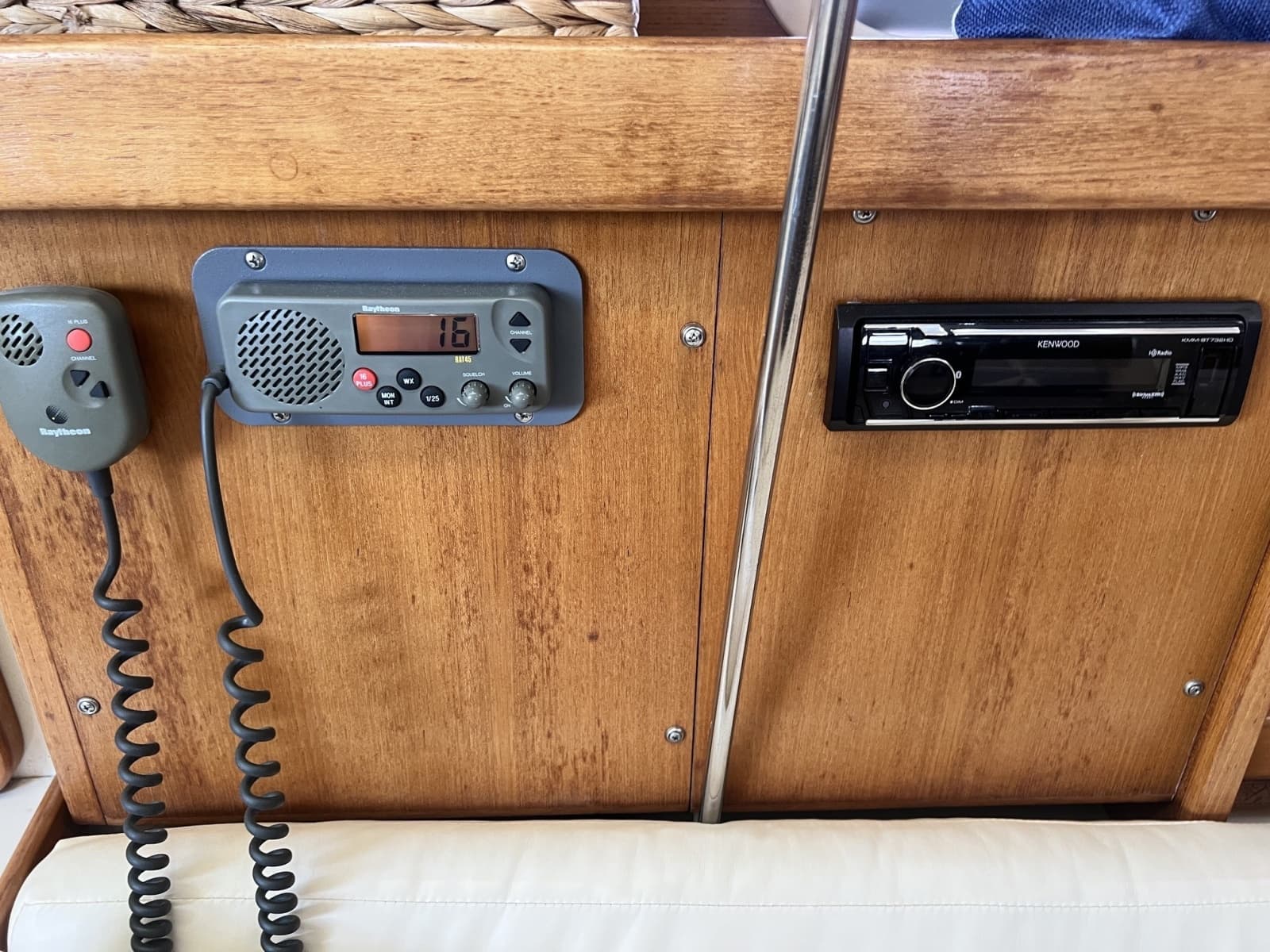 2004 Catalina 320 - Photo 61