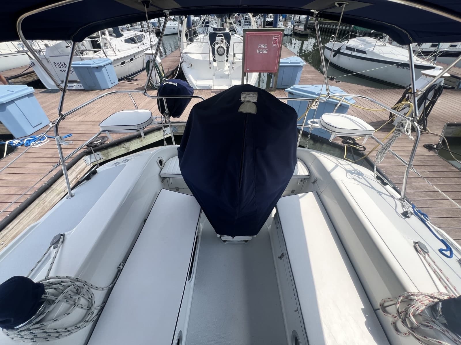 2004 Catalina 320 - Photo 9
