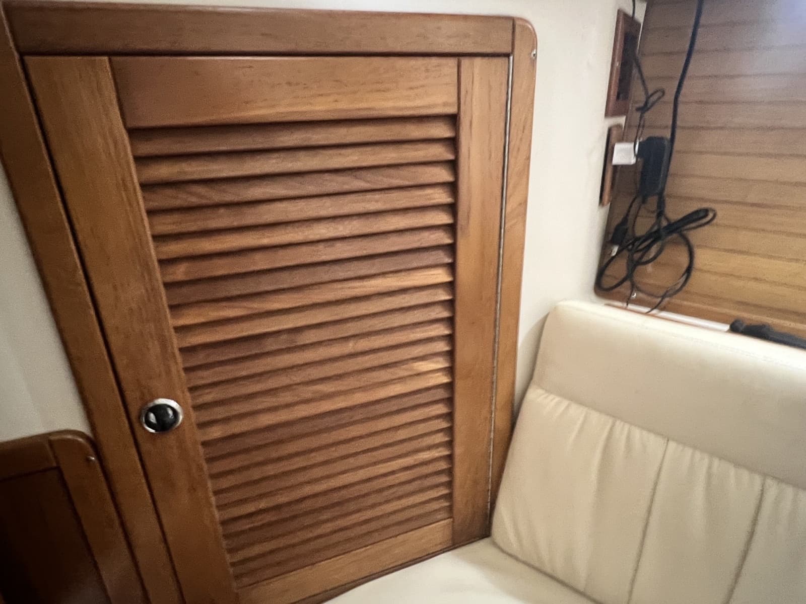2004 Catalina 320 - Photo 52