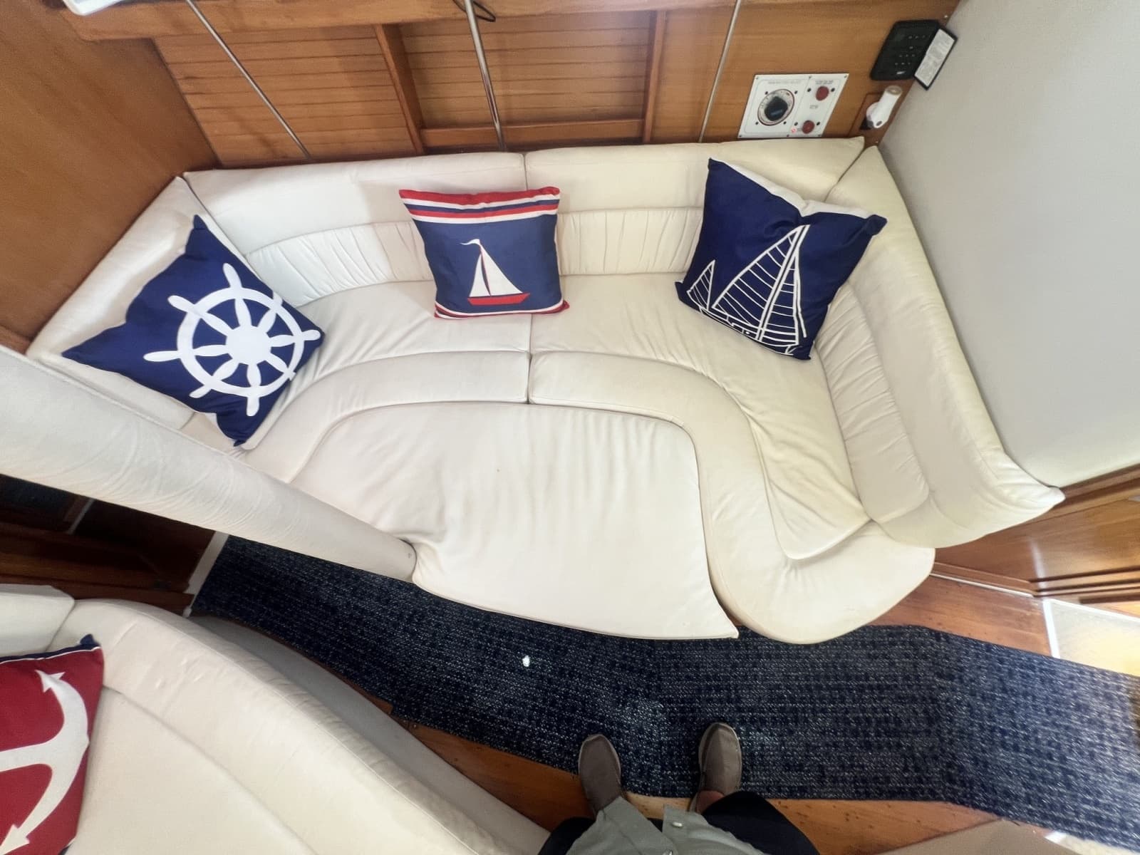 2004 Catalina 320 - Photo 32