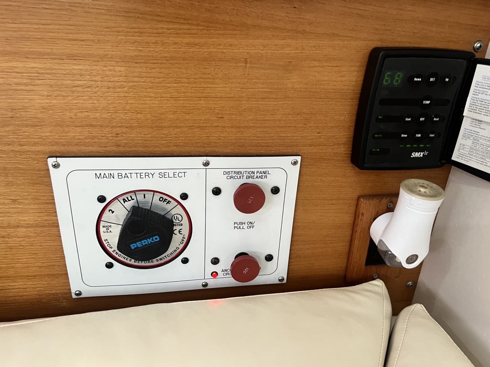 2004 Catalina 320 - Photo 59