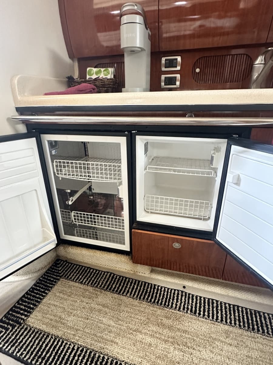 2004 Sea Ray 360 SunDancer - Photo 11