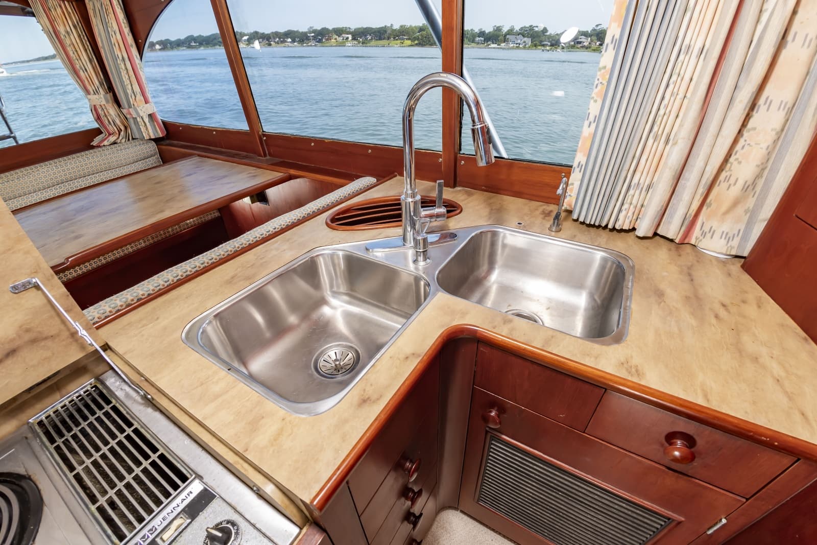 1985 Merritt Sportfish - Photo 49