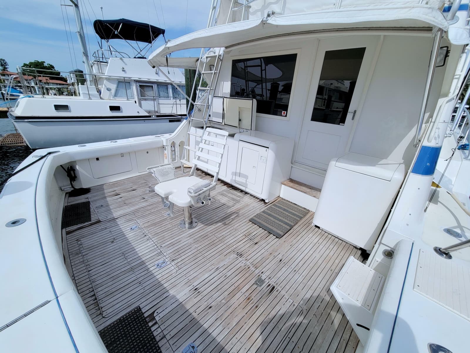 1989 Bertram 50 Convertible - Photo 26