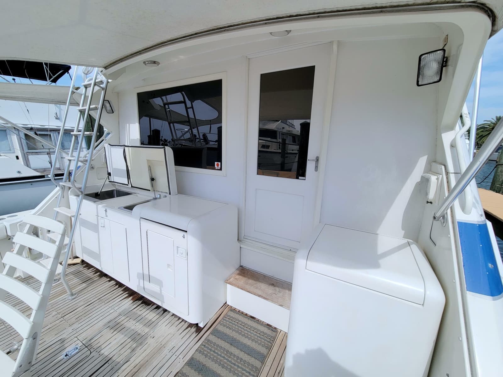 1989 Bertram 50 Convertible - Photo 28