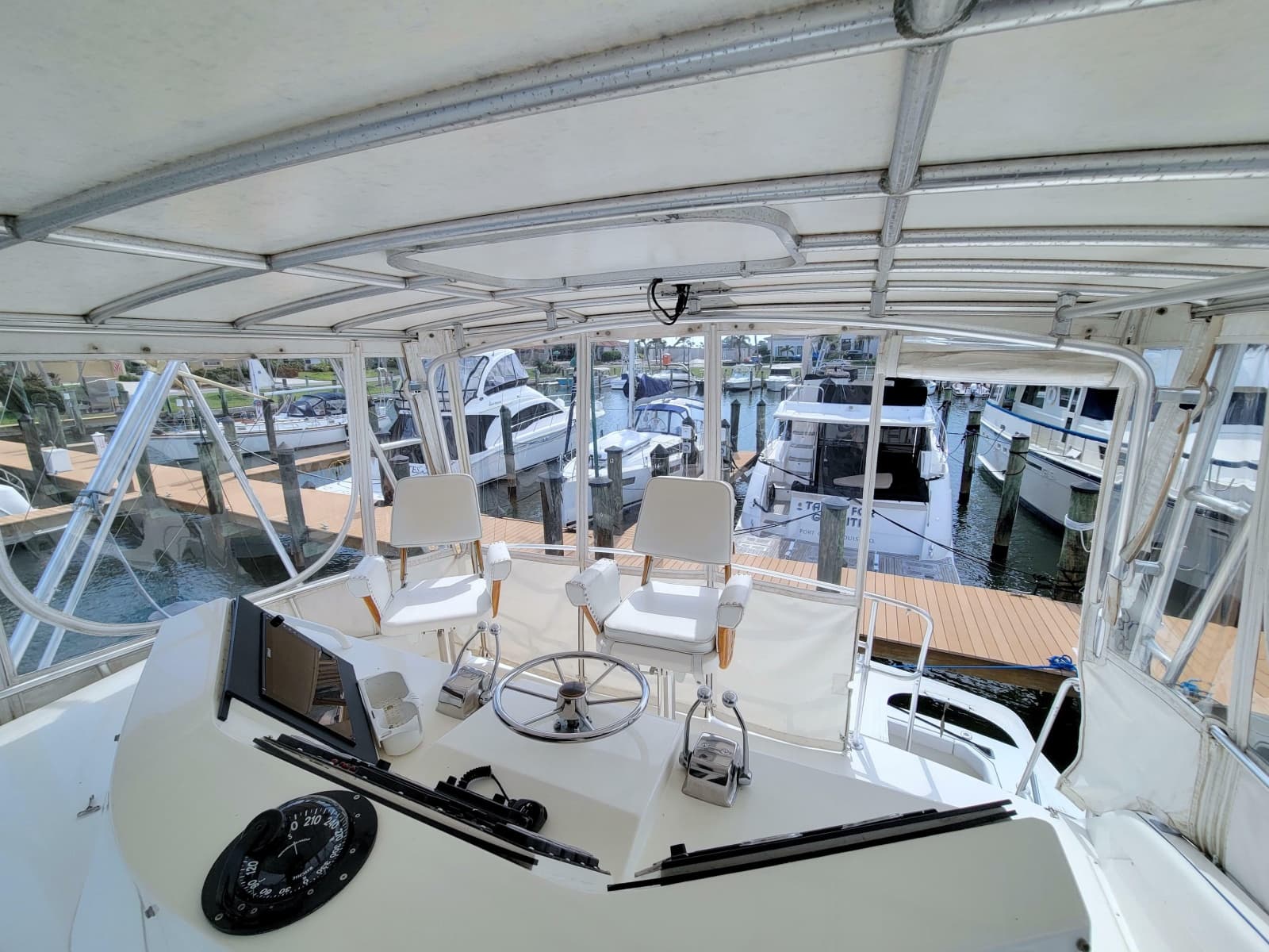 1989 Bertram 50 Convertible - Photo 23