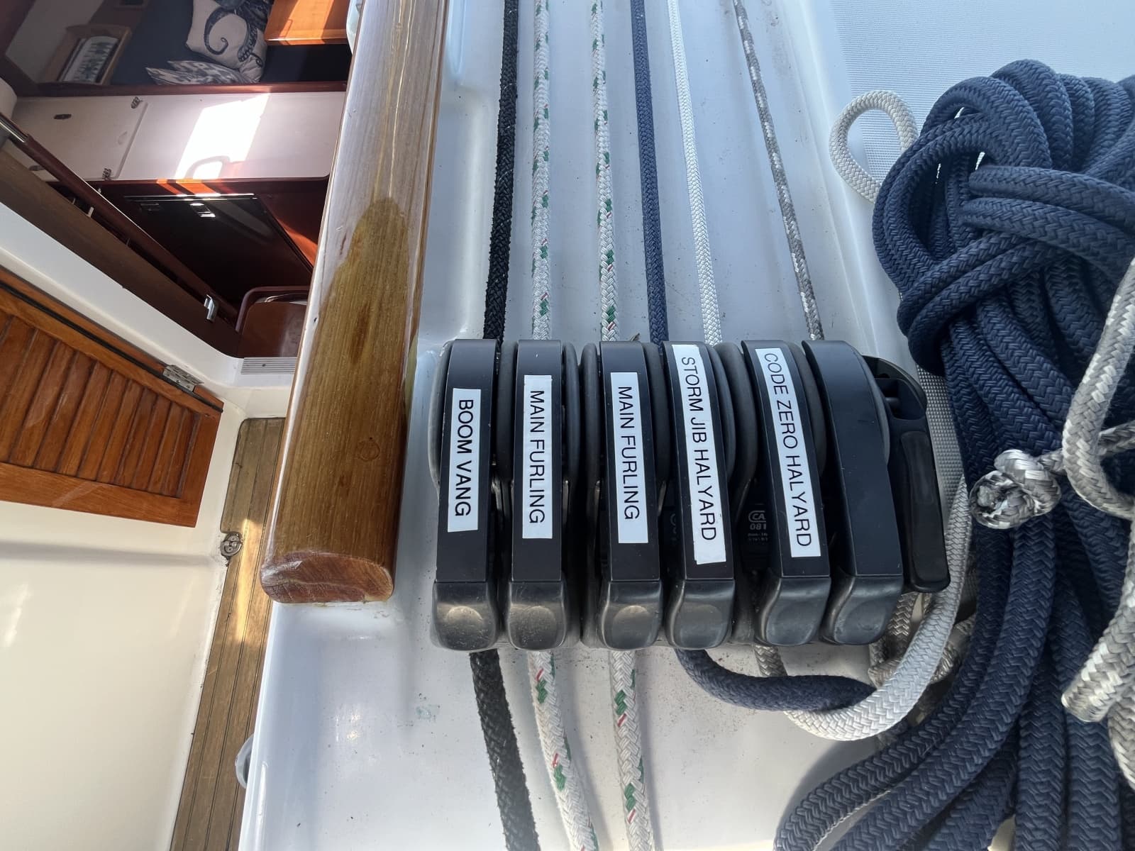 2011 Beneteau Oceanis 54 - Photo 19