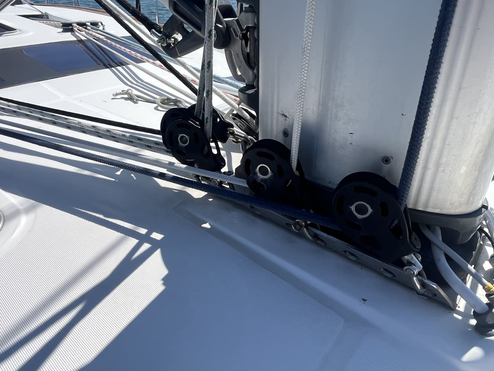 2011 Beneteau Oceanis 54 - Photo 46