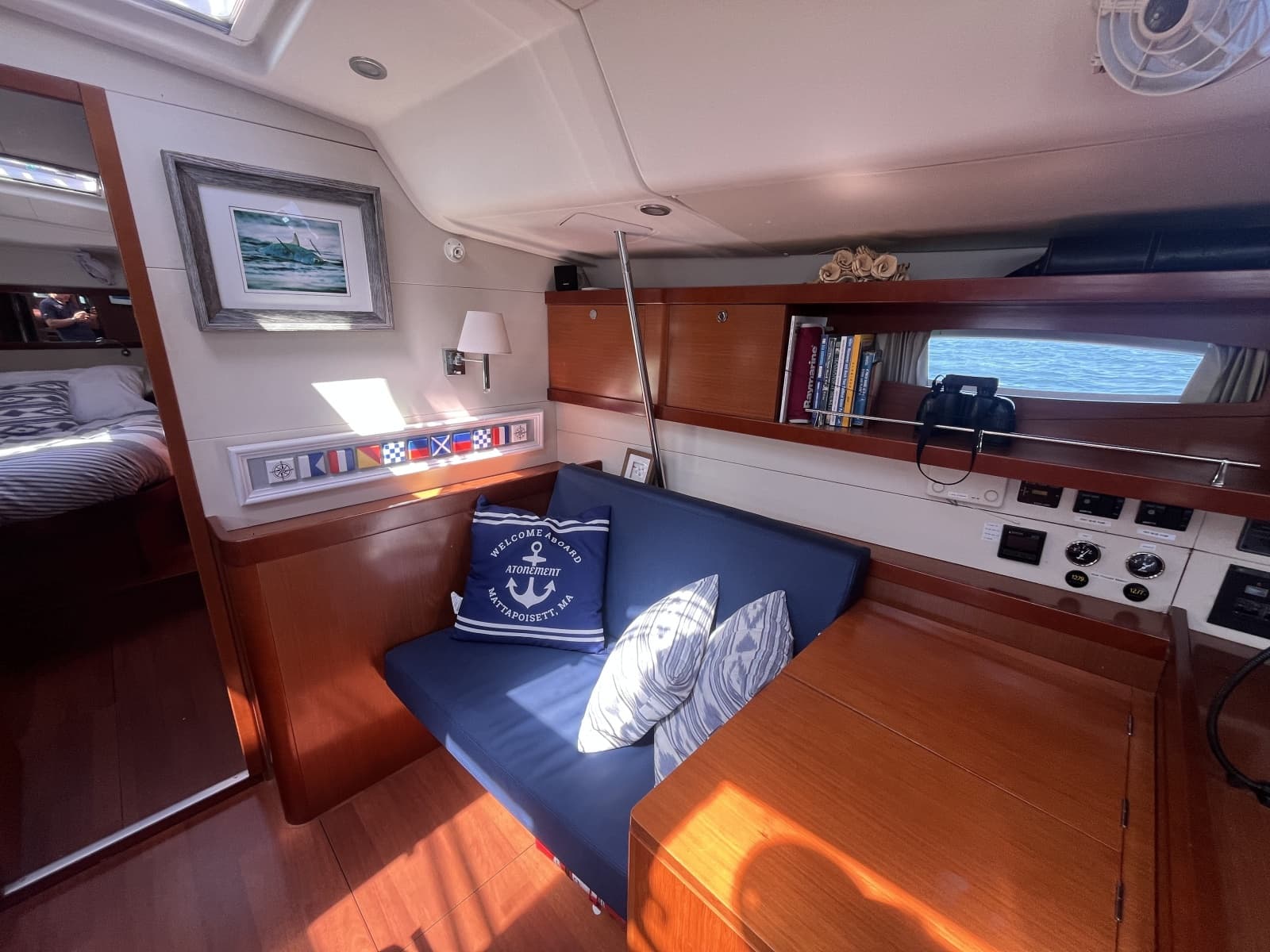 2011 Beneteau Oceanis 54 - Photo 32