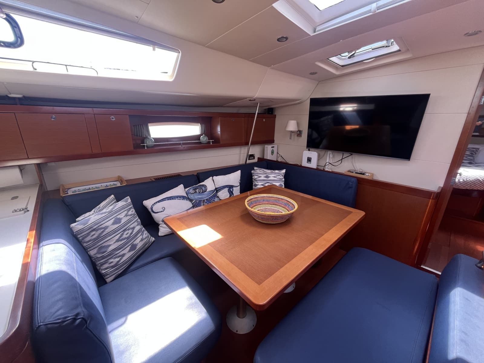2011 Beneteau Oceanis 54 - Photo 27