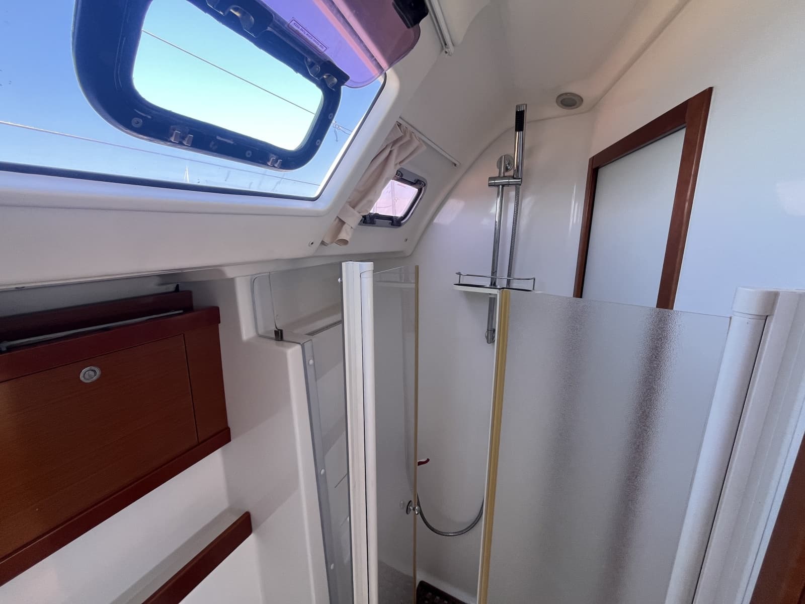 2011 Beneteau Oceanis 54 - Photo 40