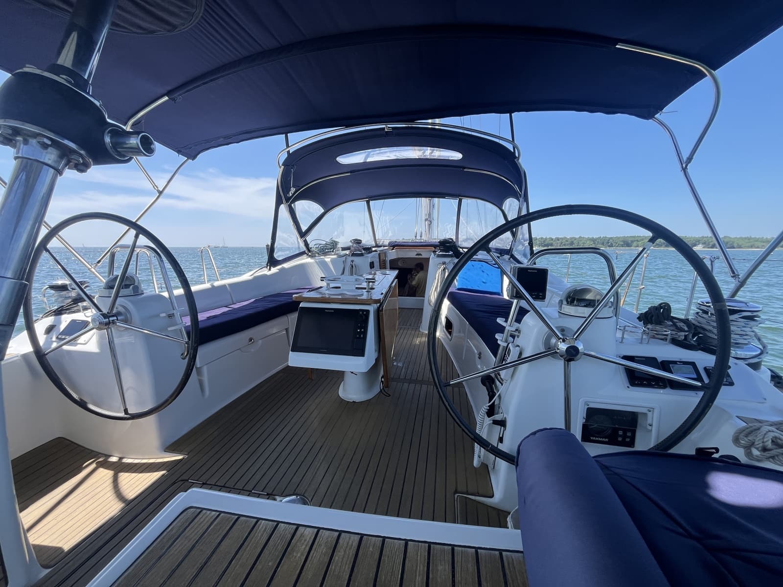 2011 Beneteau Oceanis 54 - Photo 12