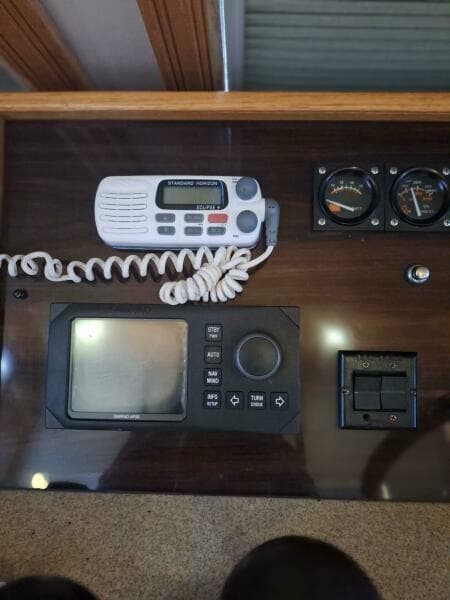1988 Viking Motor Yacht - Photo 46