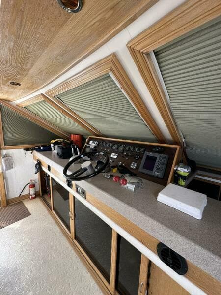 1988 Viking Motor Yacht - Photo 45