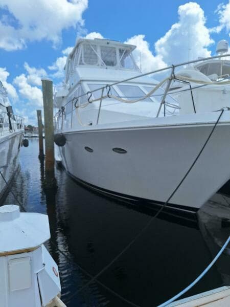 1988 Viking Motor Yacht - Photo 33