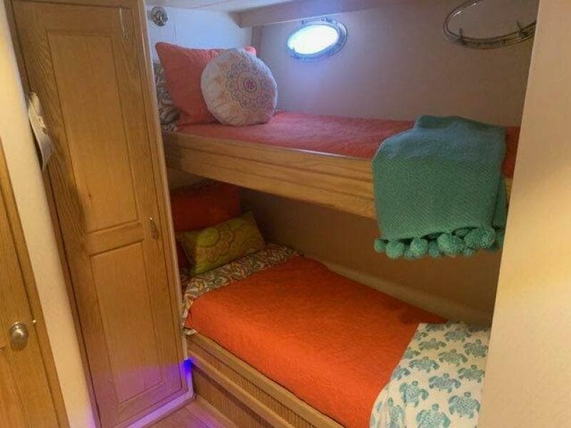 1988 Viking Motor Yacht - Photo 16