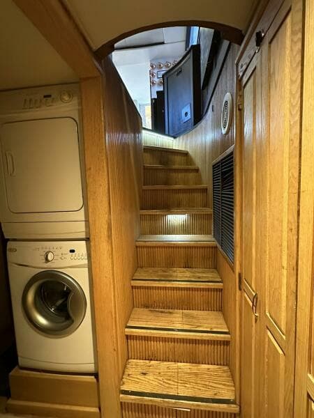 1988 Viking Motor Yacht - Photo 76