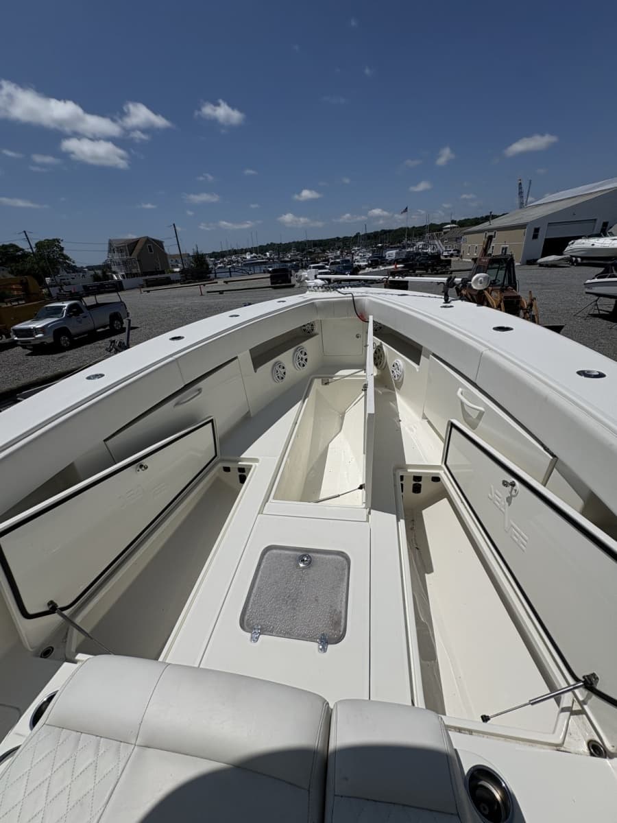 2016 SeaVee 390Z - Photo 20