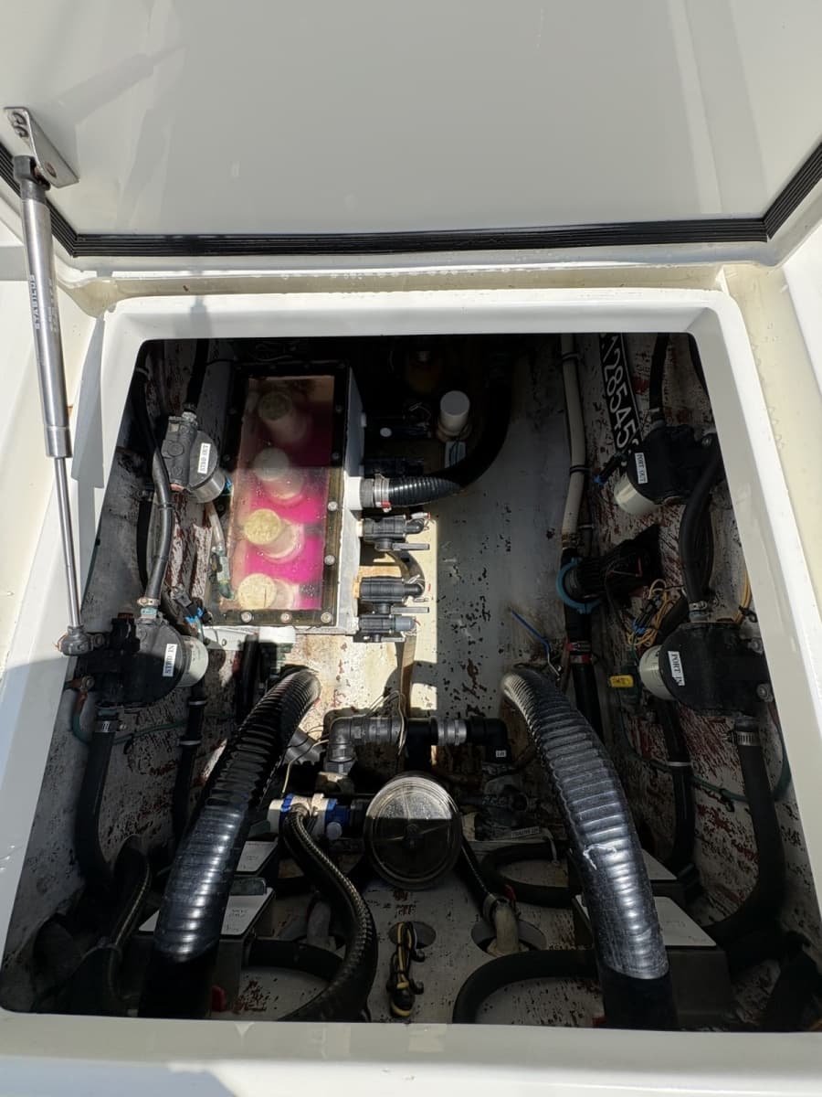2016 SeaVee 390Z - Photo 13