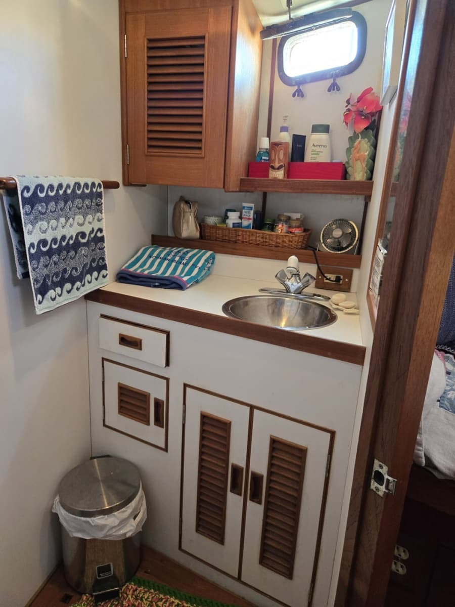 1979 Ocean Alexander 40 Double Cabin - Photo 17