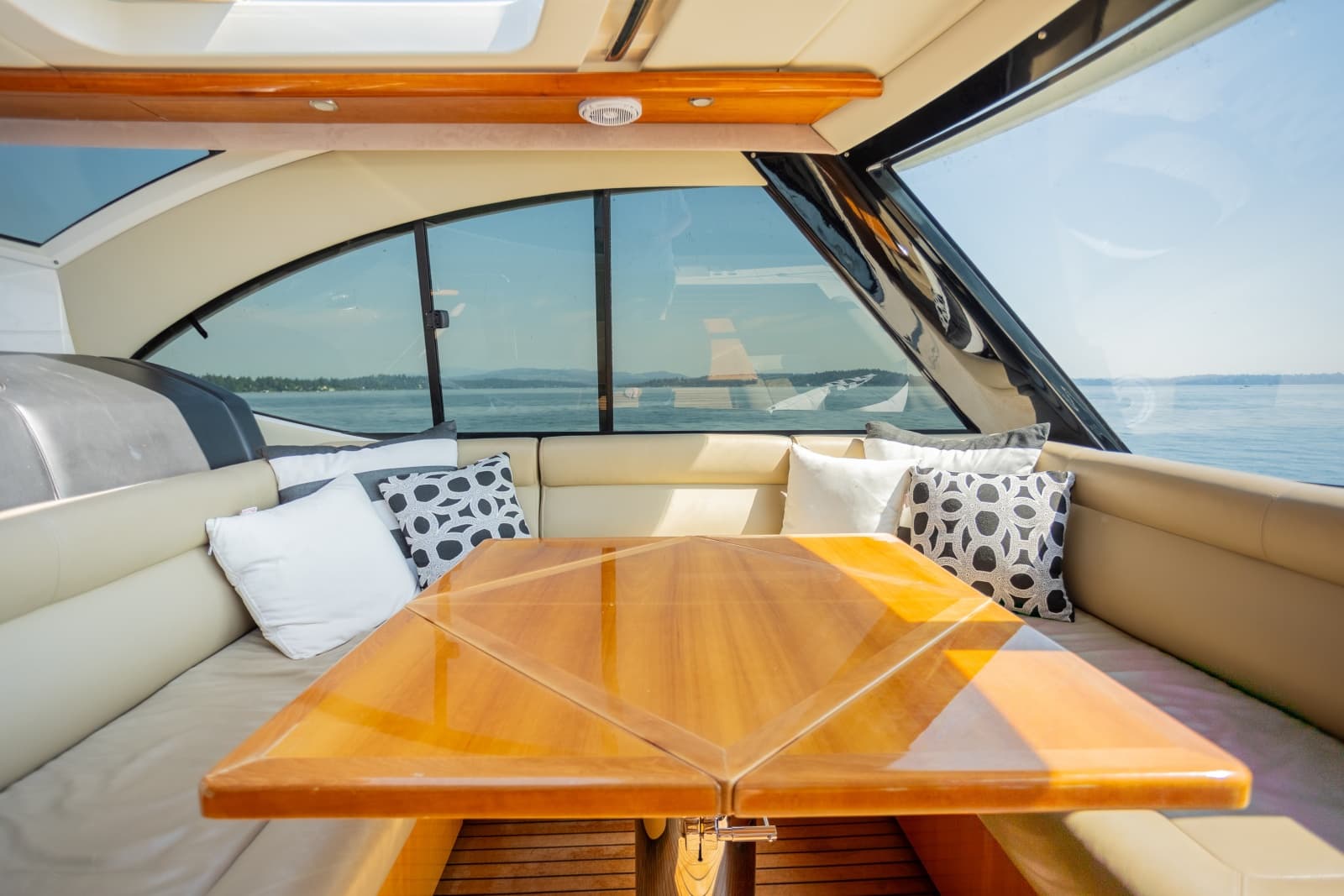 2012 Riviera 53 Enclosed Flybridge - Photo 22