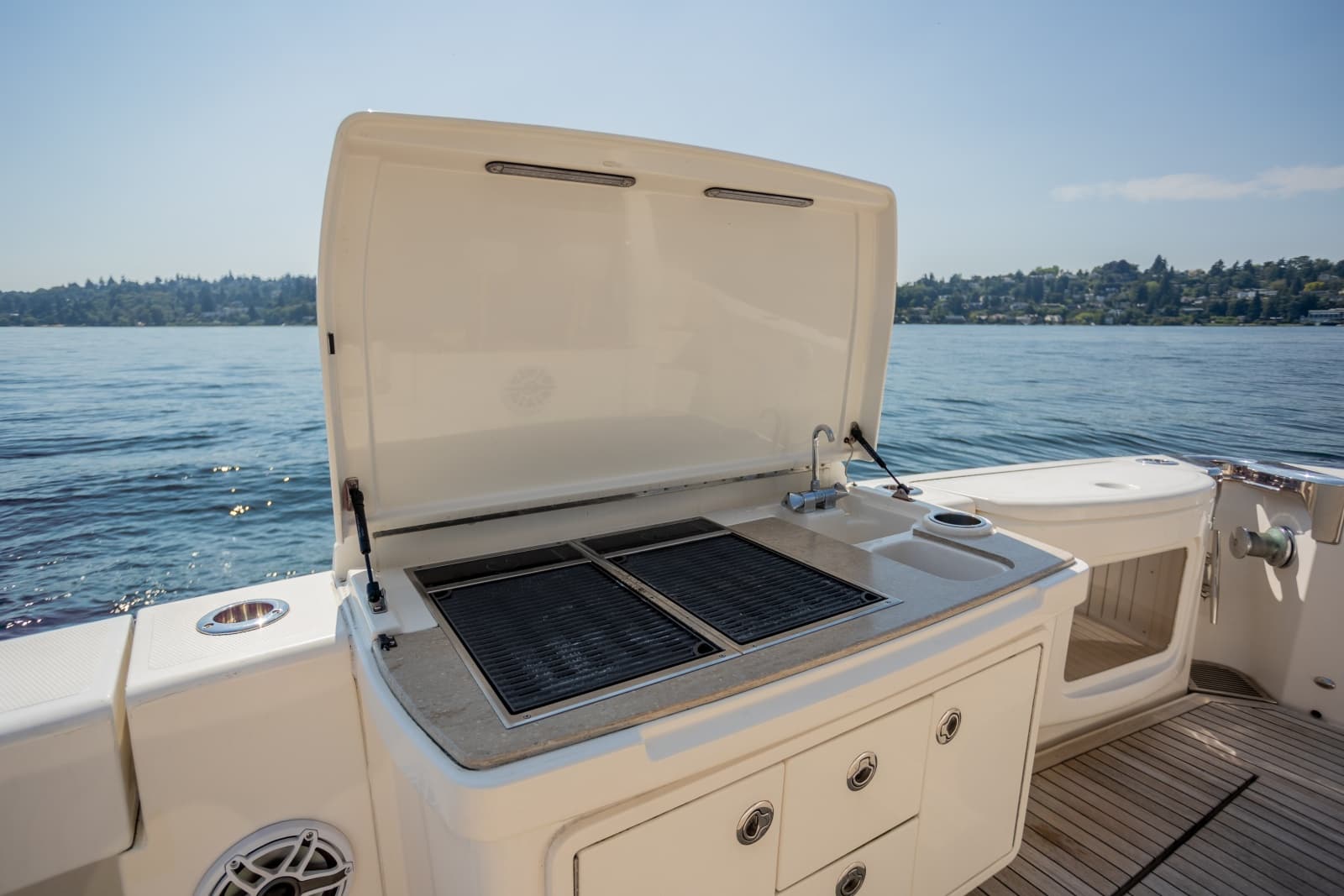 2012 Riviera 53 Enclosed Flybridge - Photo 30