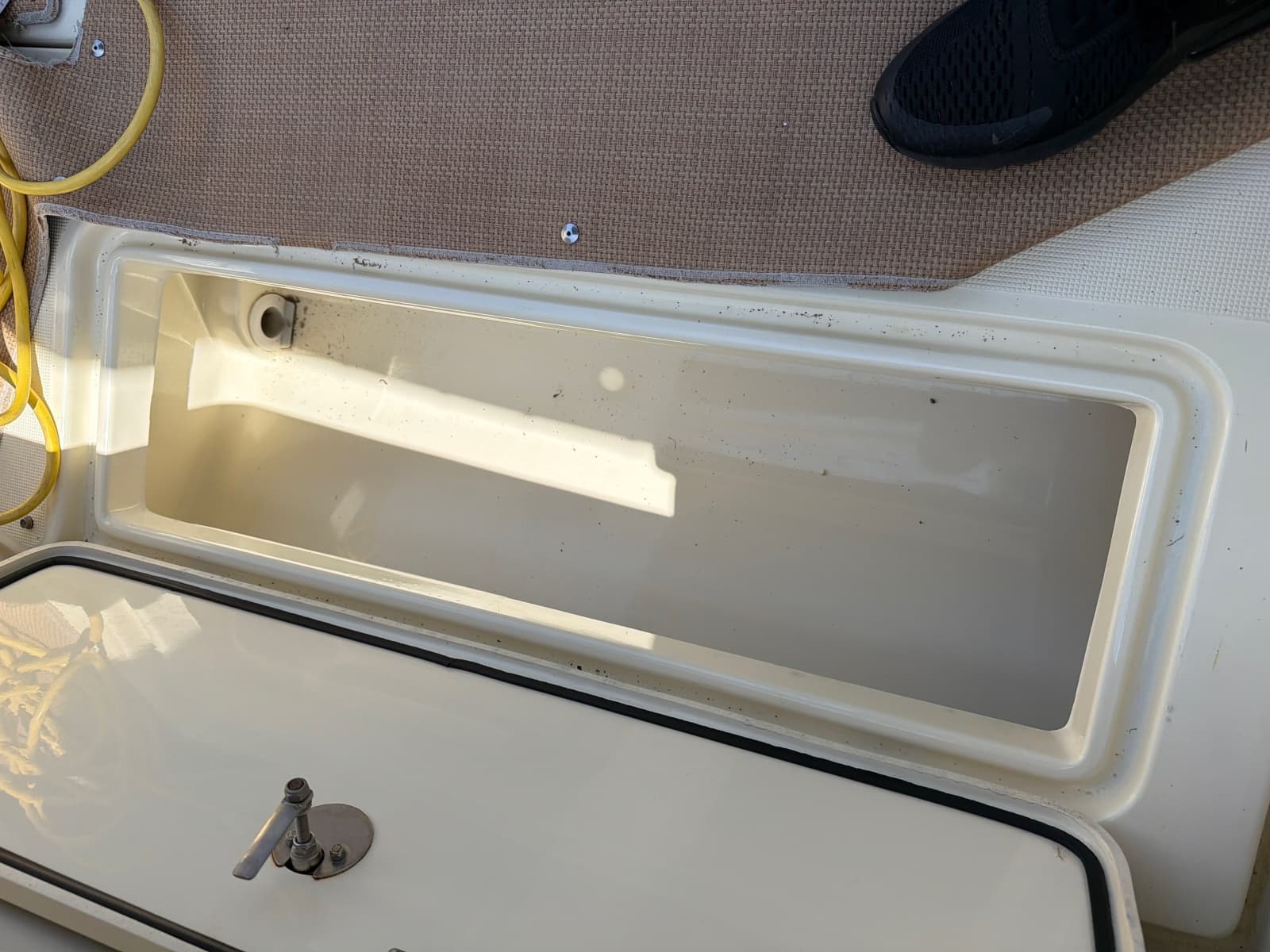 2016 Chris-Craft Calypso 26 - Photo 9