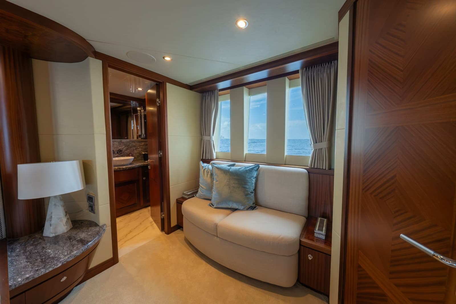 2013 Ocean Alexander 90 Sky Lounge Motor Yacht - Photo 35