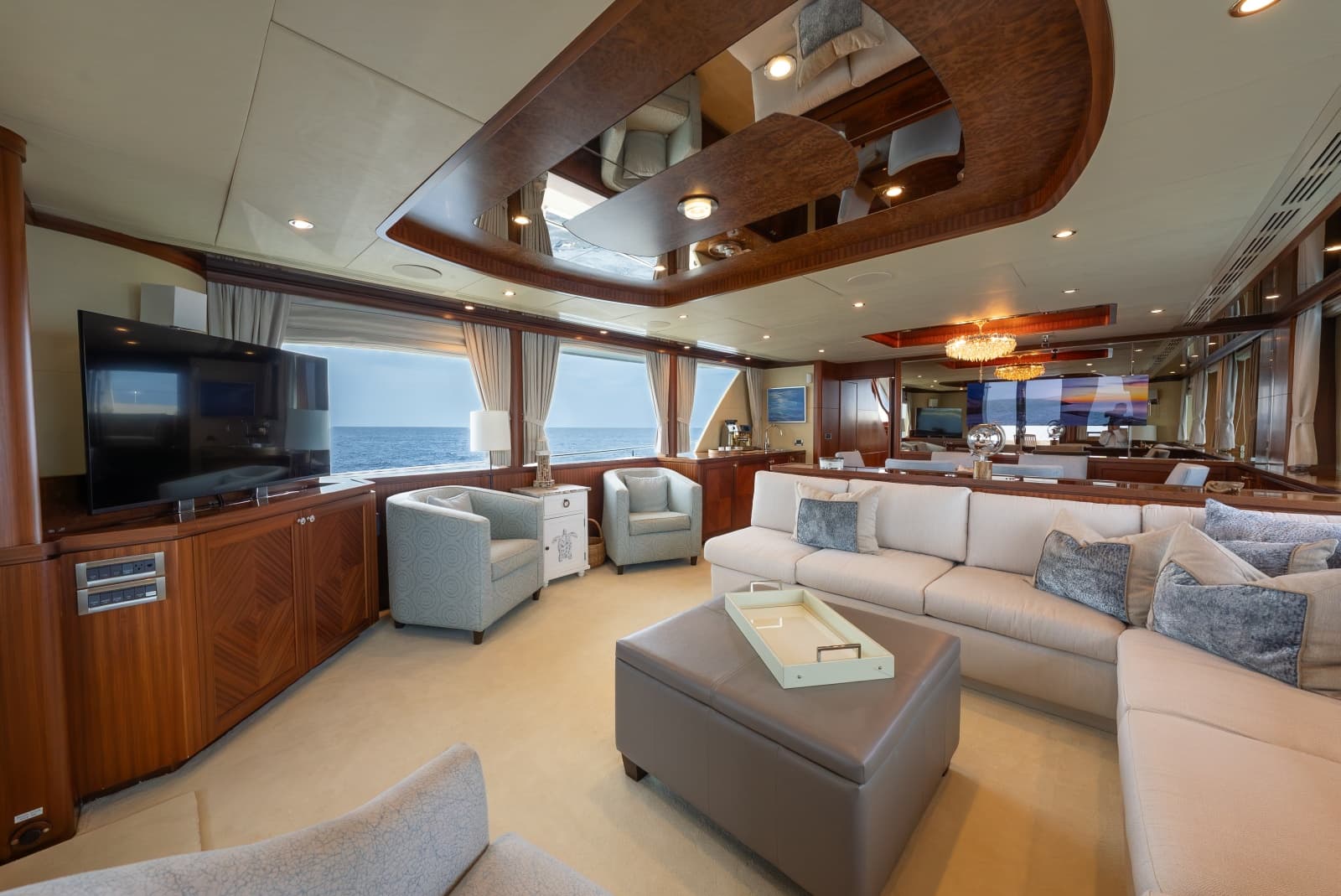 2013 Ocean Alexander 90 Sky Lounge Motor Yacht - Photo 17