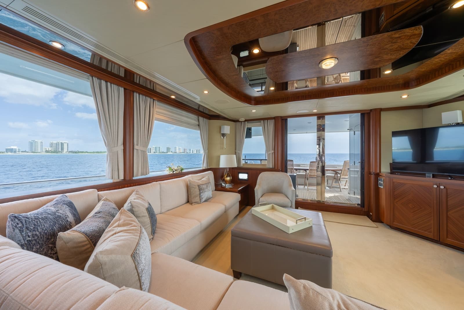 2013 Ocean Alexander 90 Sky Lounge Motor Yacht - Photo 20
