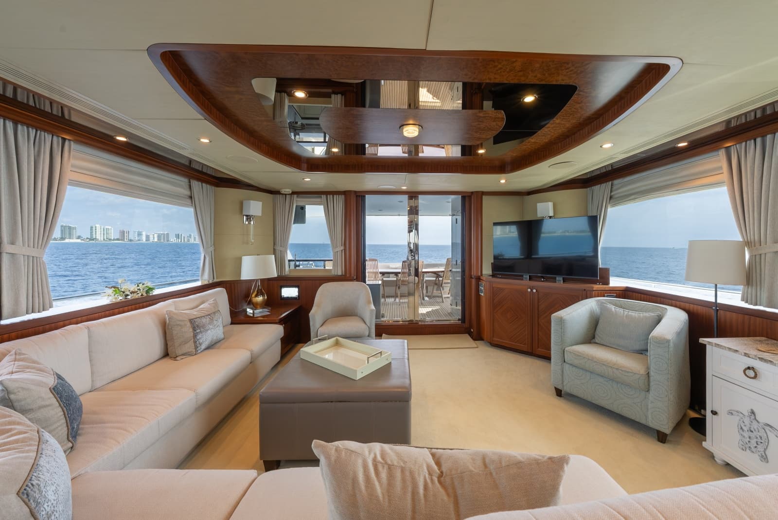 2013 Ocean Alexander 90 Sky Lounge Motor Yacht - Photo 18