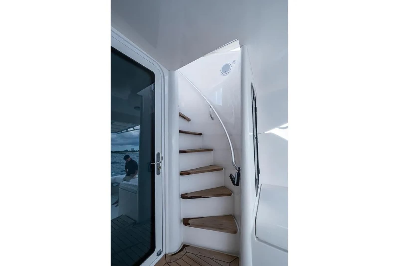 2006 Bertram 630 Convertible - Photo 12