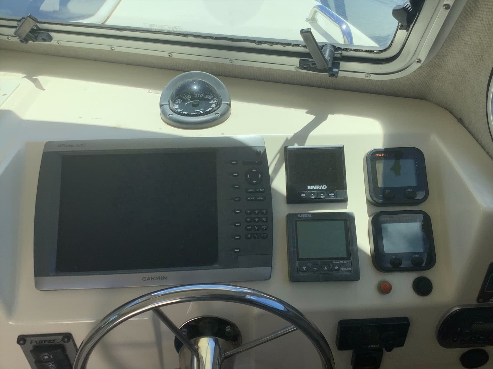 2012 Parker 2520 XL Sport Cabin - Photo 10