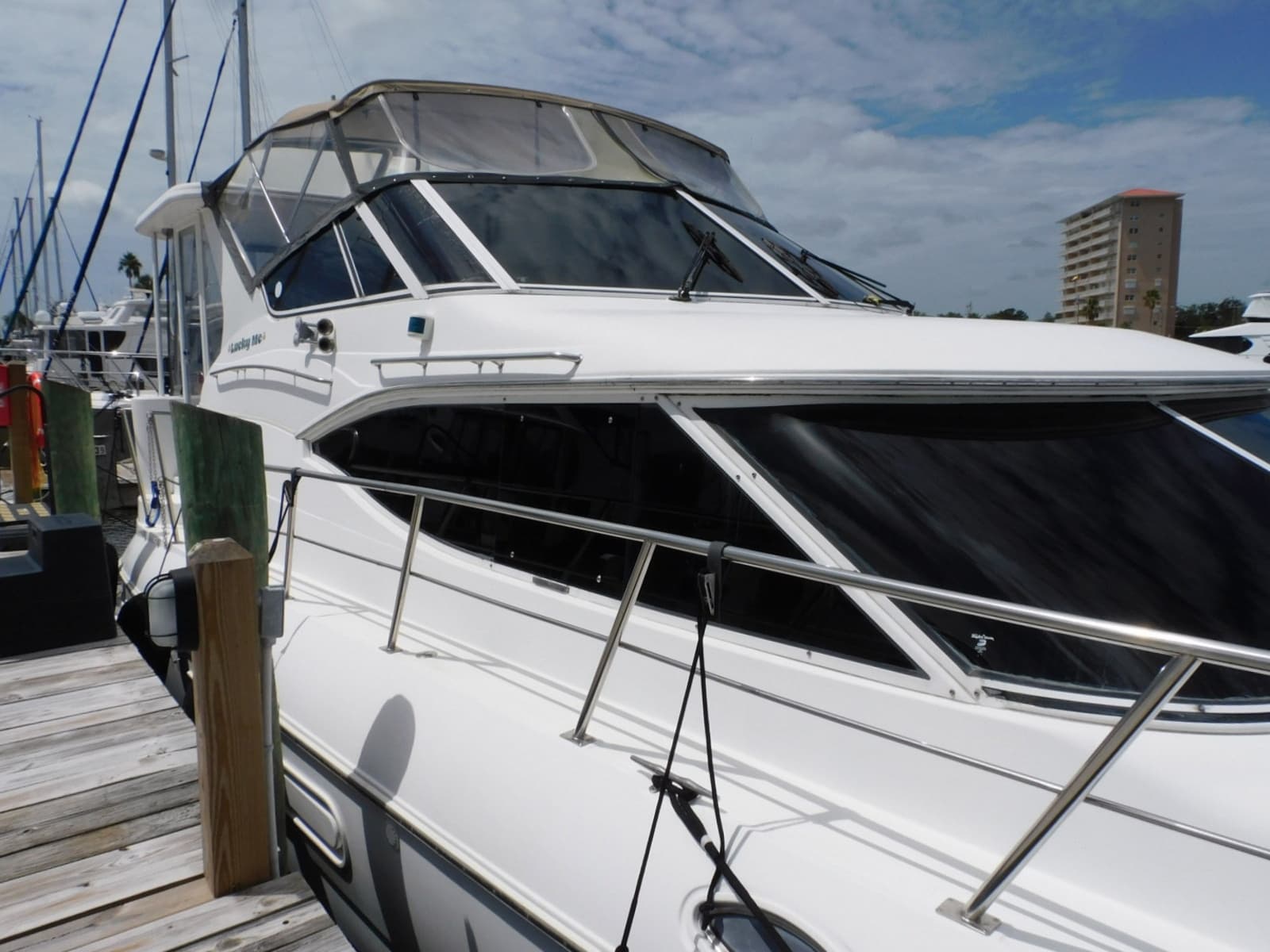2001 Cruisers Yachts 4450 Express Motoryacht - Photo 6