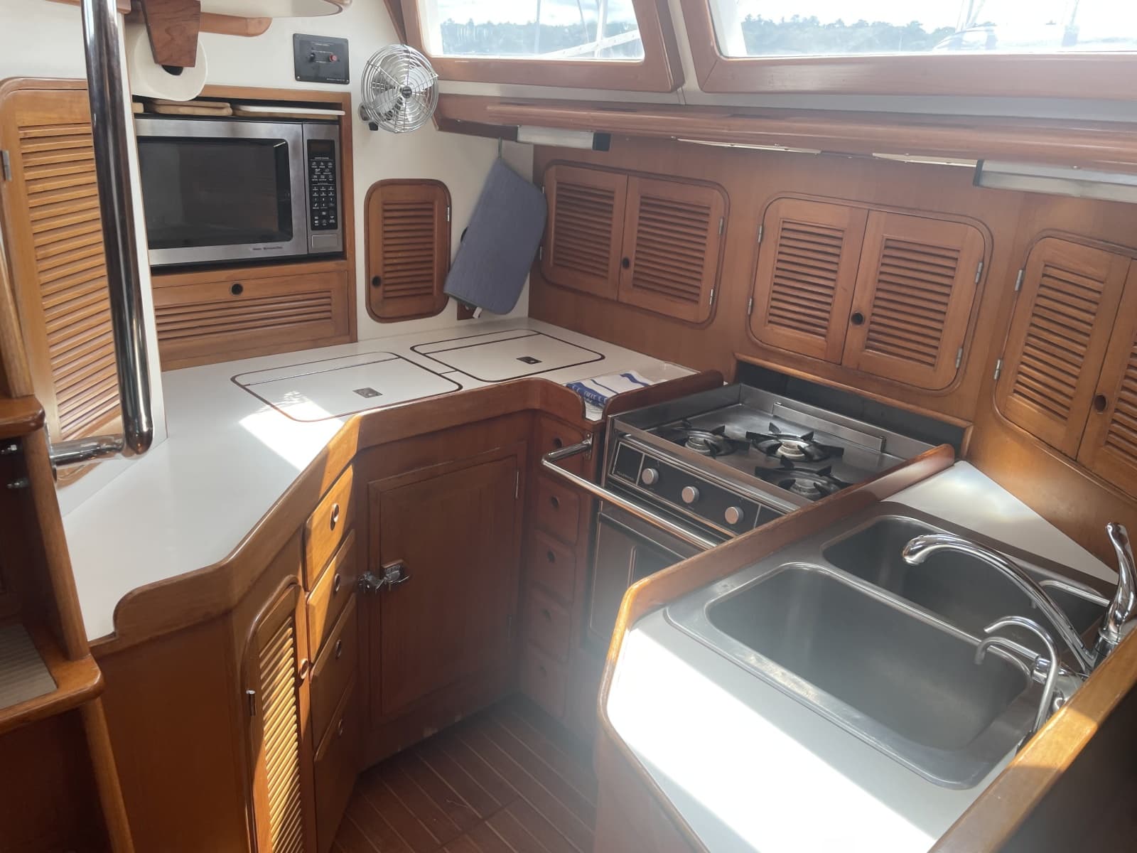 1984 Norseman 447 - Photo 40