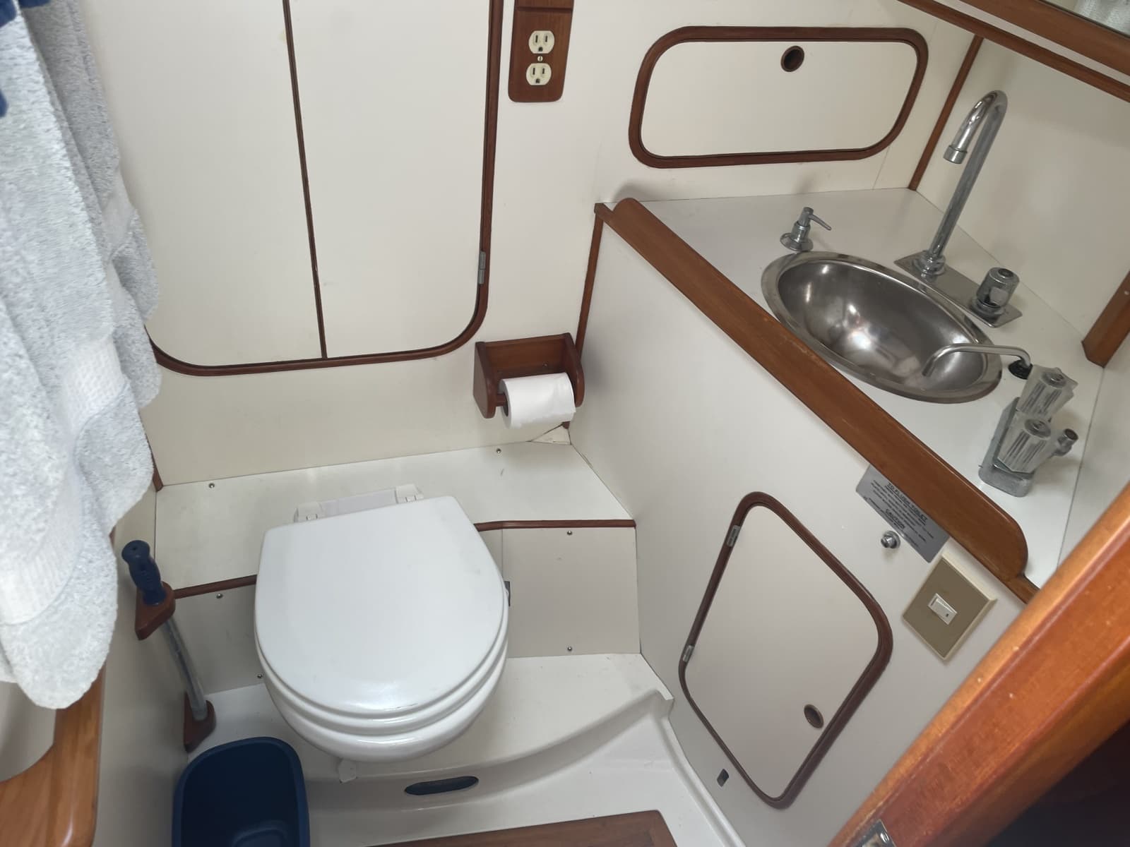 1984 Norseman 447 - Photo 27
