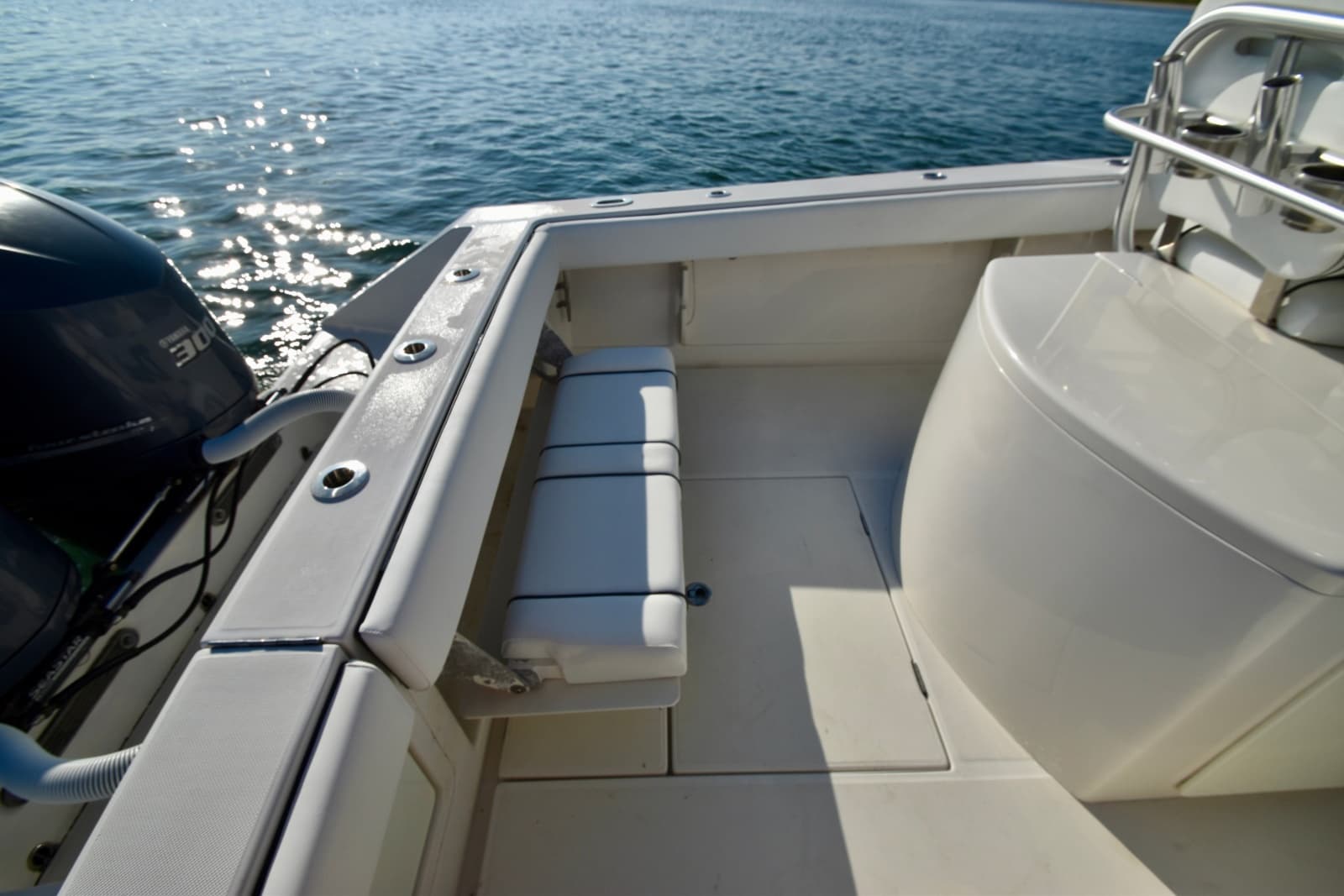 2015 Jupiter 30 Center Console - Photo 7