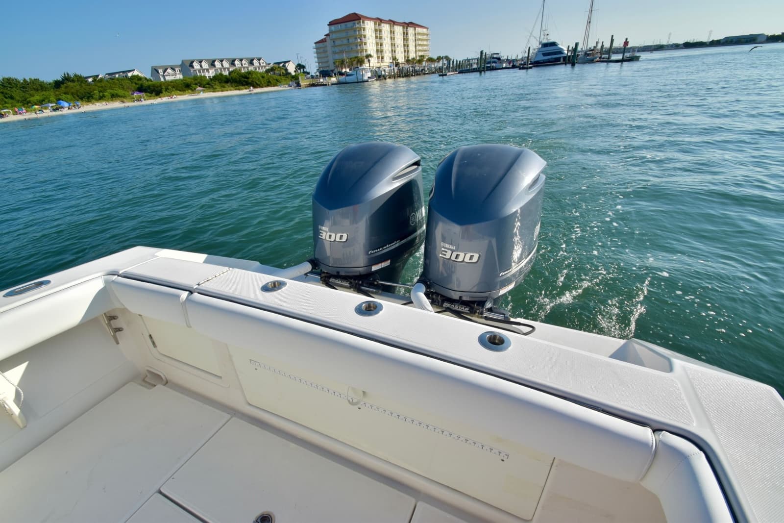 2015 Jupiter 30 Center Console - Photo 5
