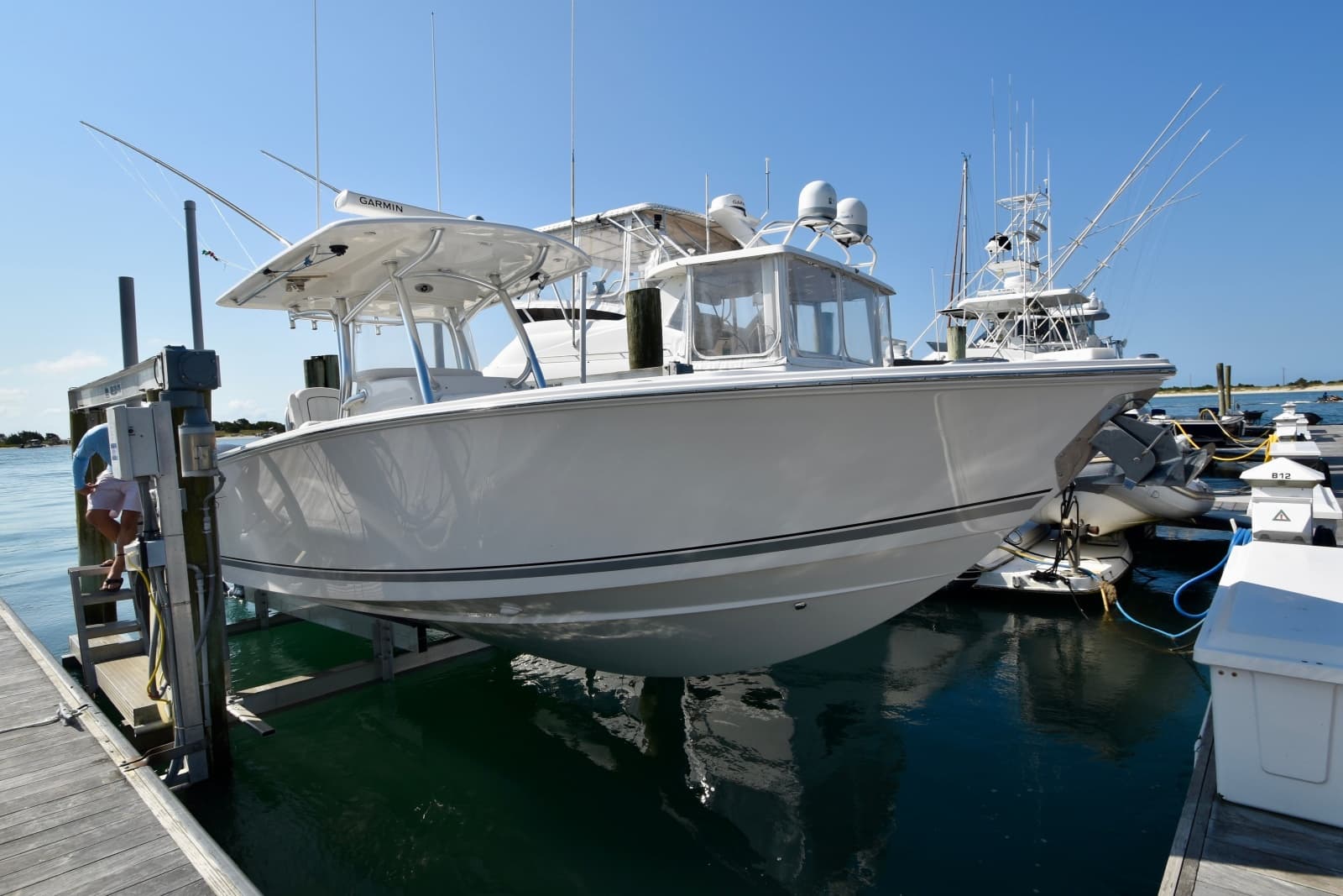 2015 Jupiter 30 Center Console - Photo 31