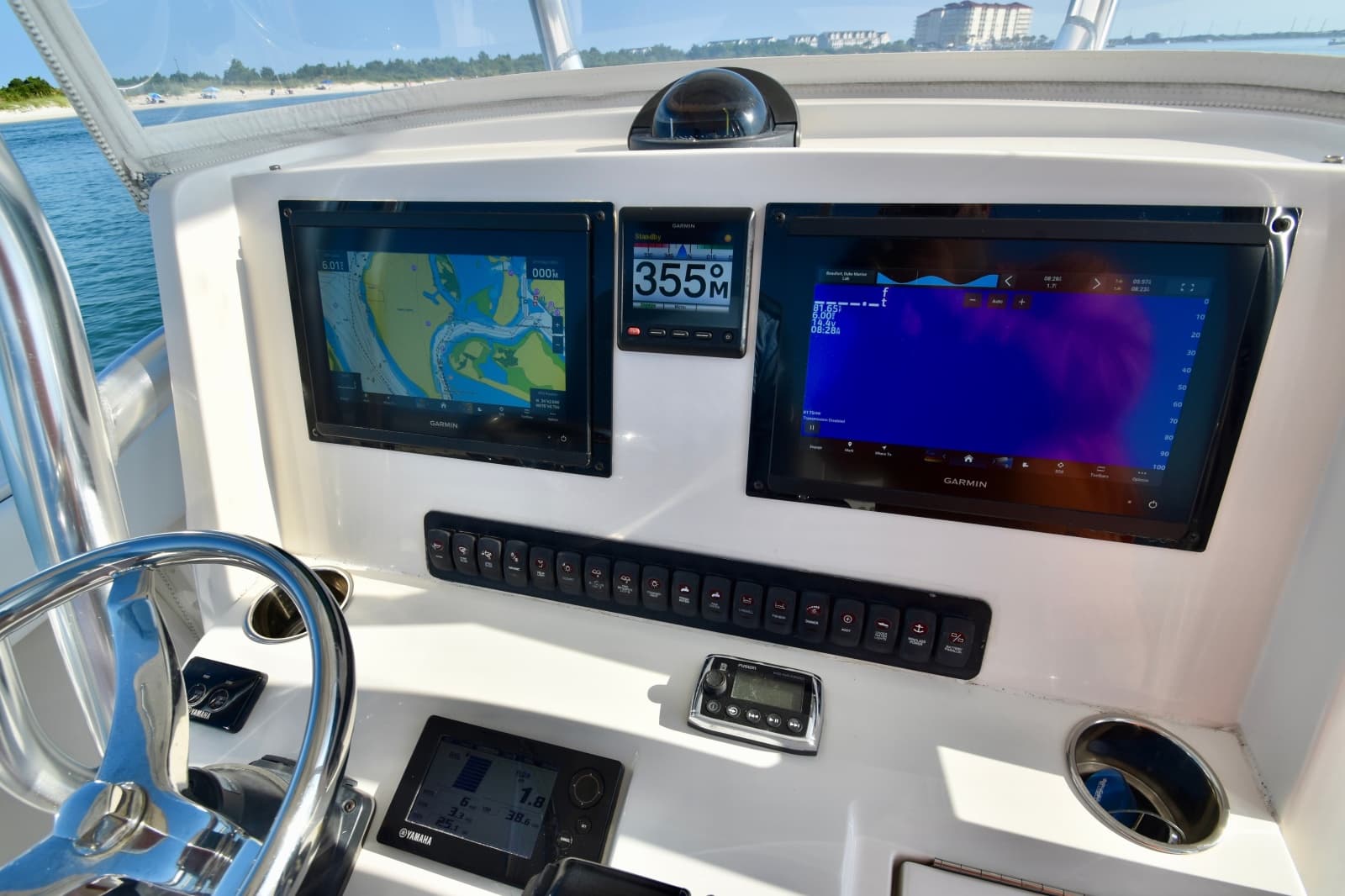 2015 Jupiter 30 Center Console - Photo 12