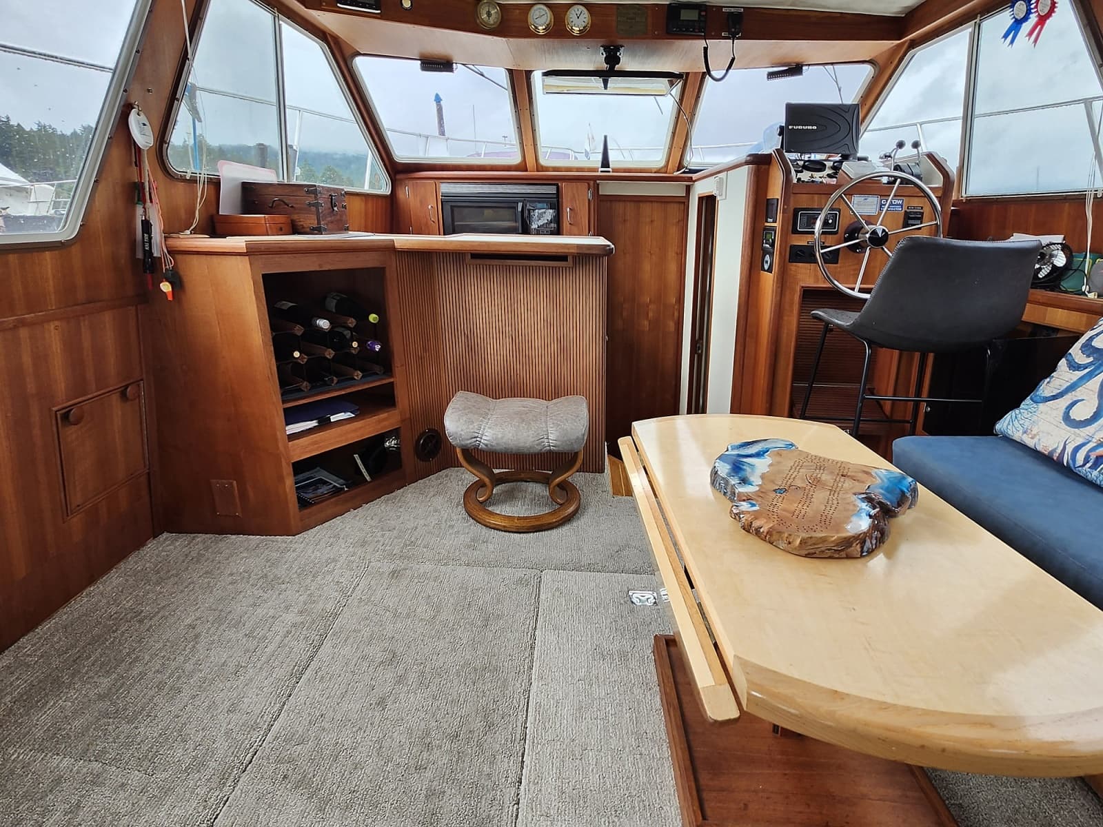 1992 Tollycraft 34 Sport Sedan - Photo 7