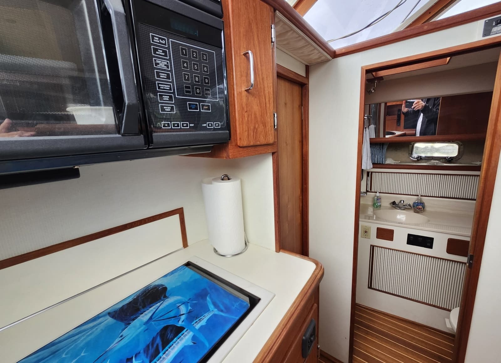 1992 Tollycraft 34 Sport Sedan - Photo 21