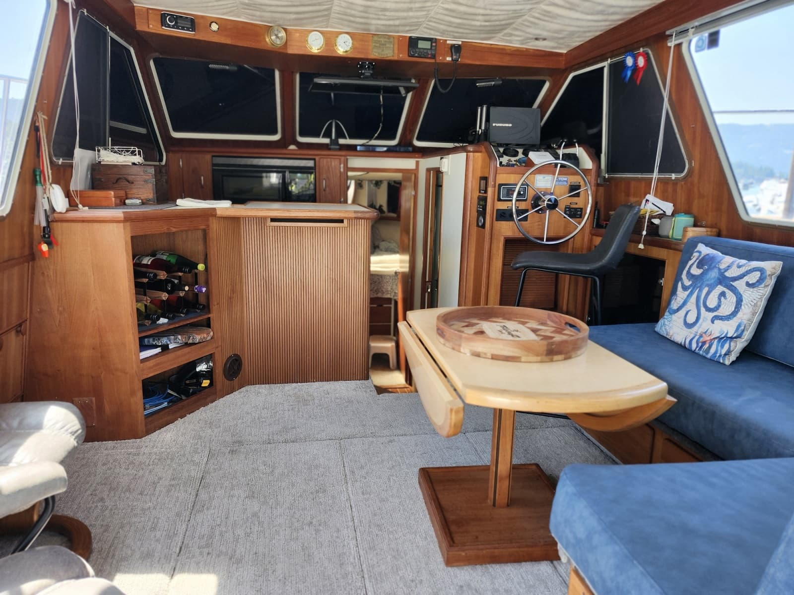 1992 Tollycraft 34 Sport Sedan - Photo 8