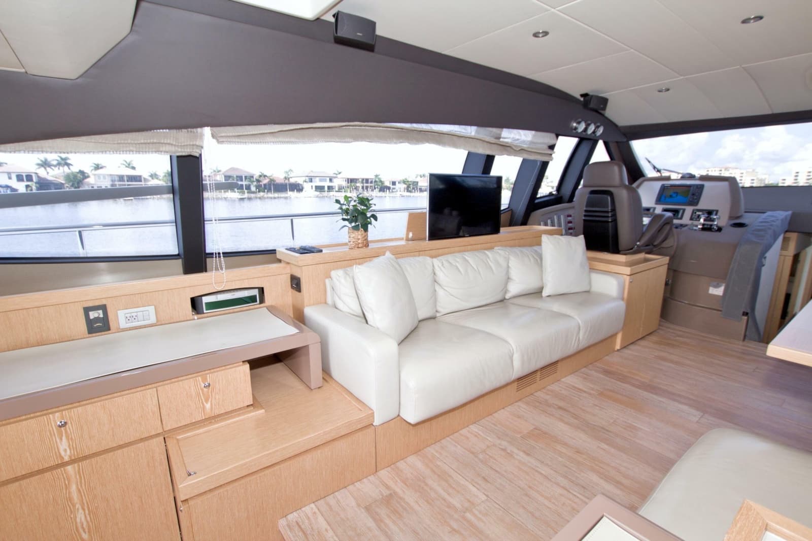 2014 Ferretti Yachts 620 - Photo 38