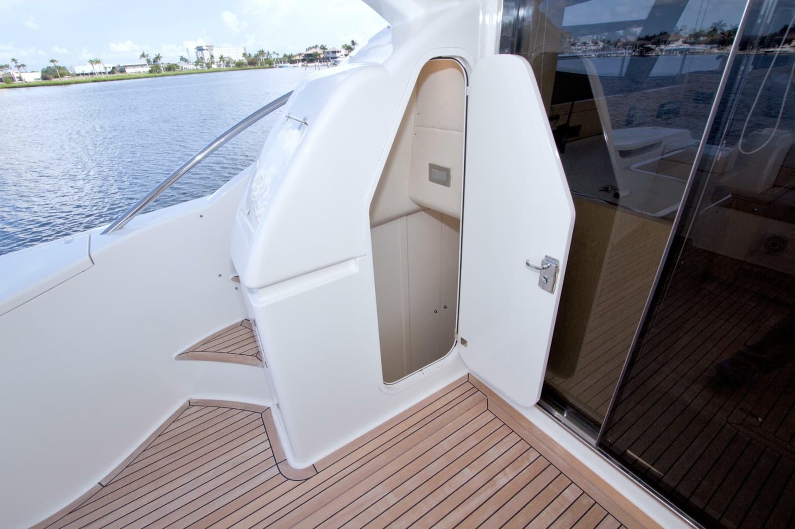 2014 Ferretti Yachts 620 - Photo 80