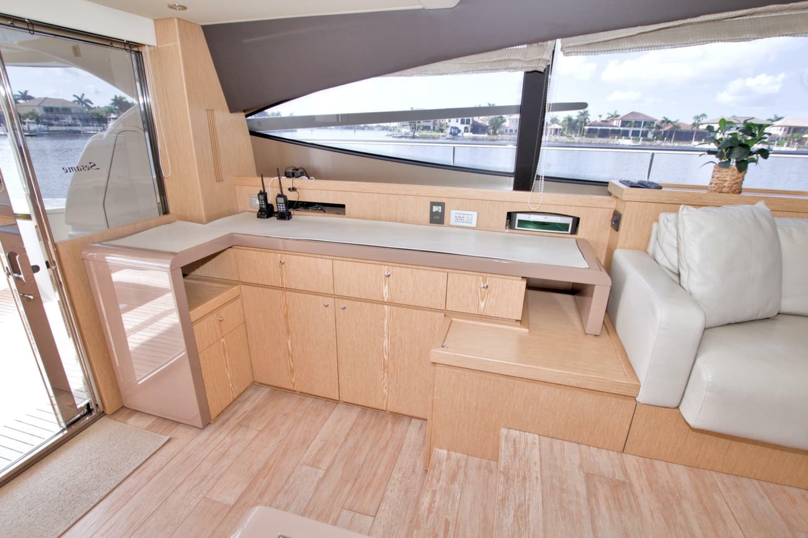 2014 Ferretti Yachts 620 - Photo 37