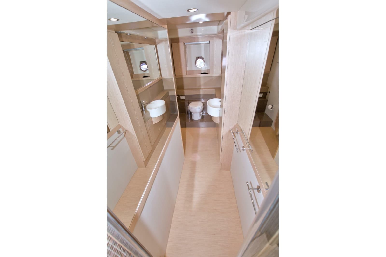 2014 Ferretti Yachts 620 - Photo 60
