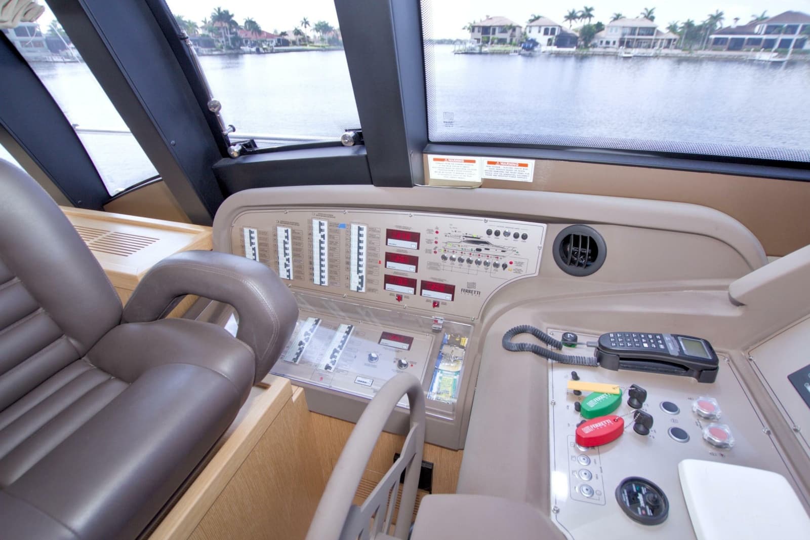 2014 Ferretti Yachts 620 - Photo 45