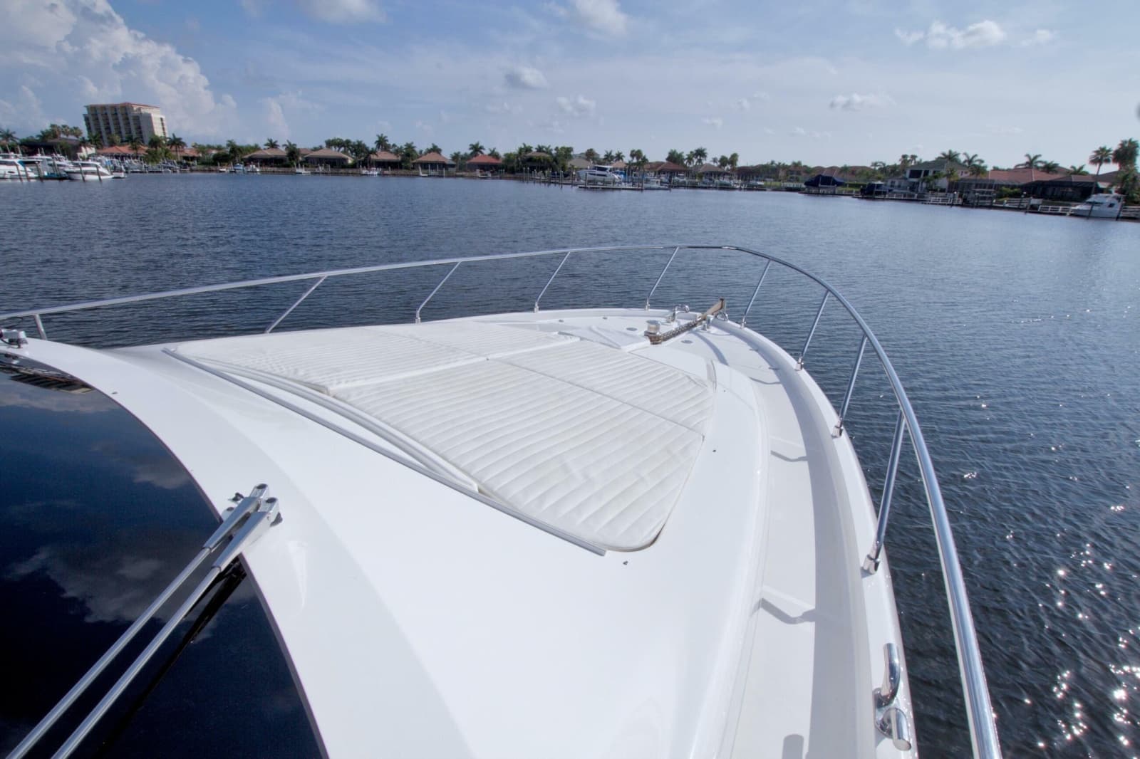 2014 Ferretti Yachts 620 - Photo 23